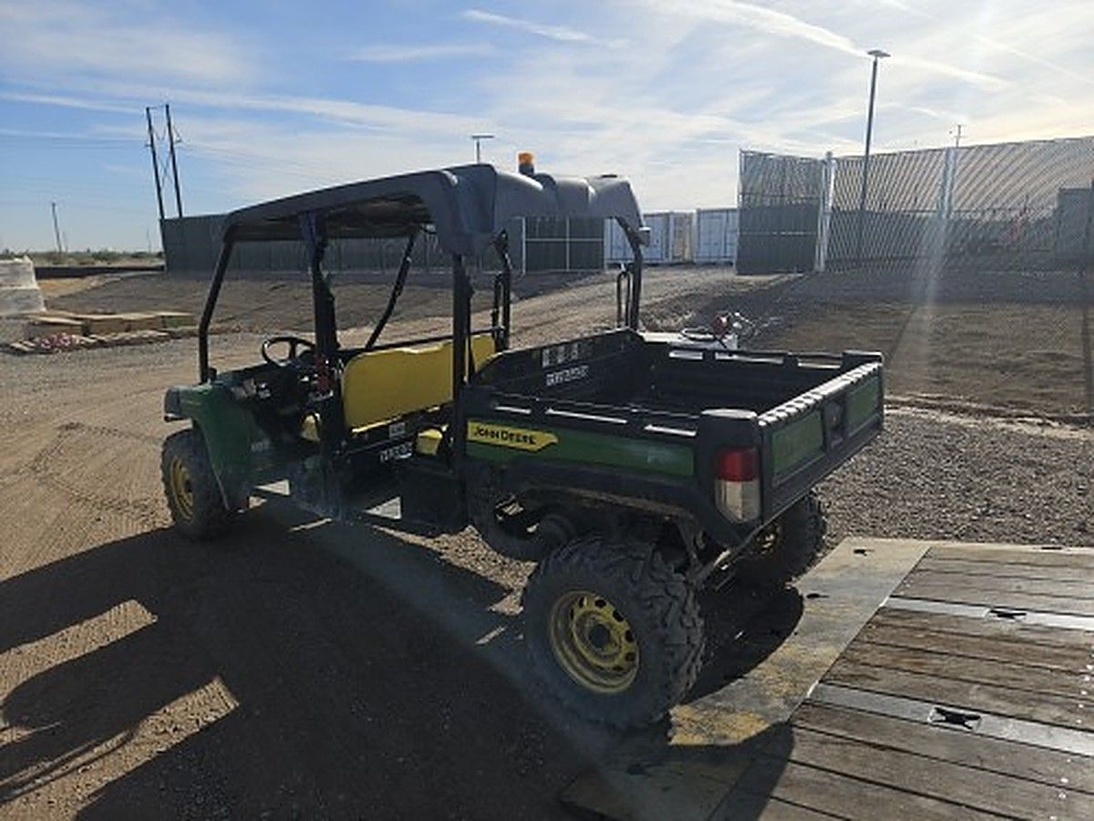 JOHN DEERE XUV855M S4 photo 2