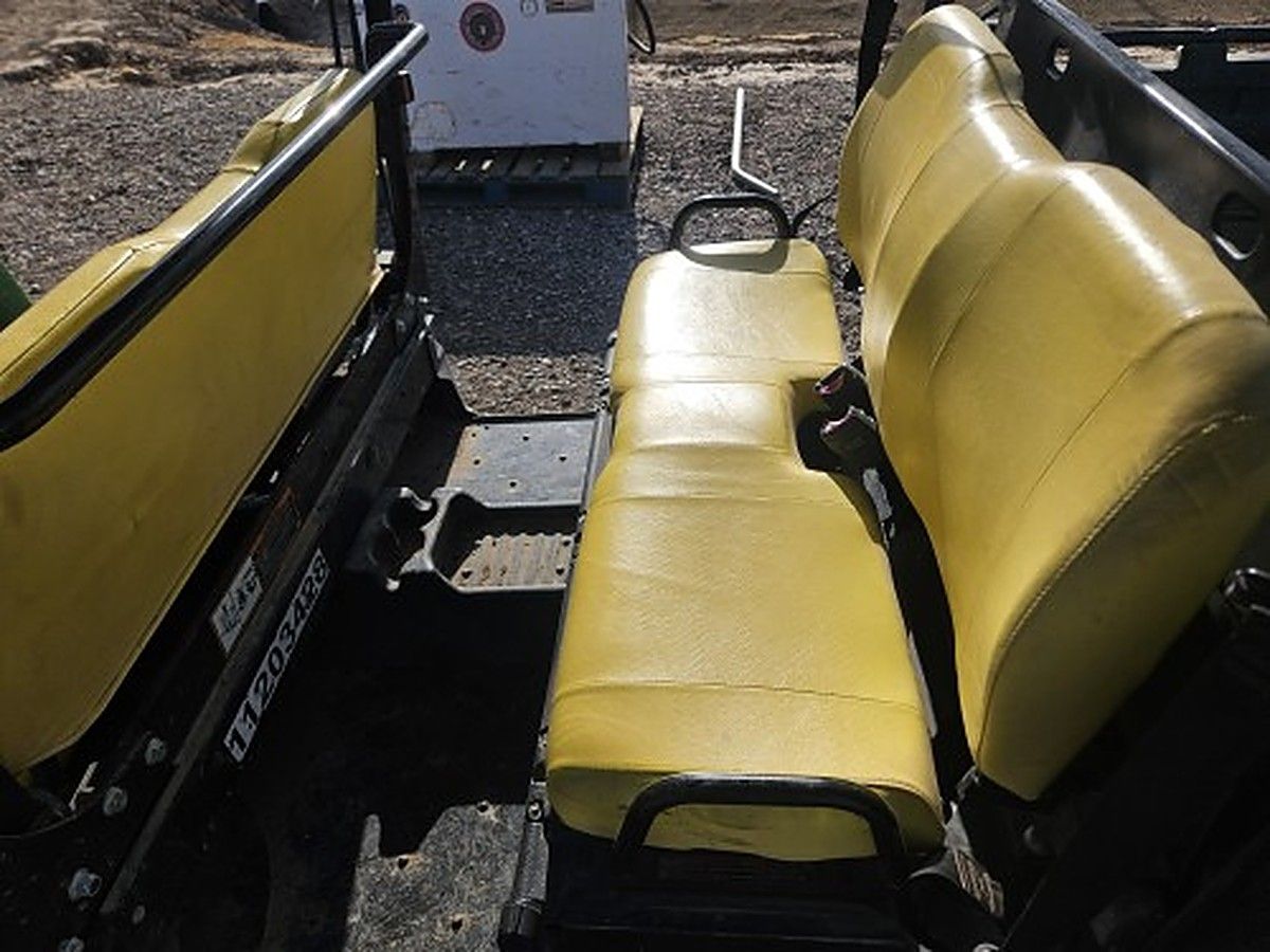JOHN DEERE XUV855M S4 photo 12