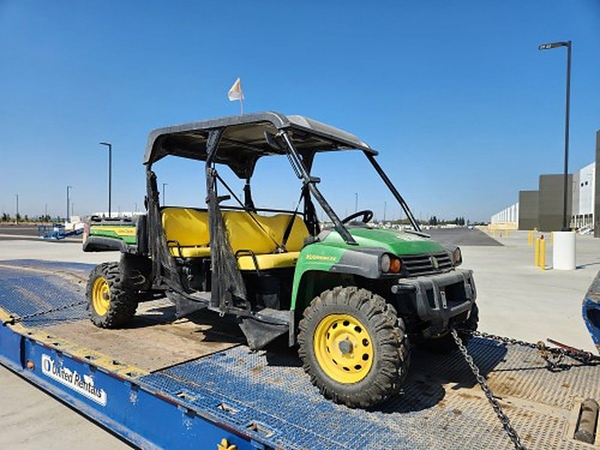 JOHN DEERE XUV855M S4 photo 6