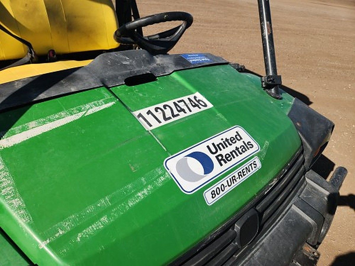 JOHN DEERE XUV855M S4 photo 9