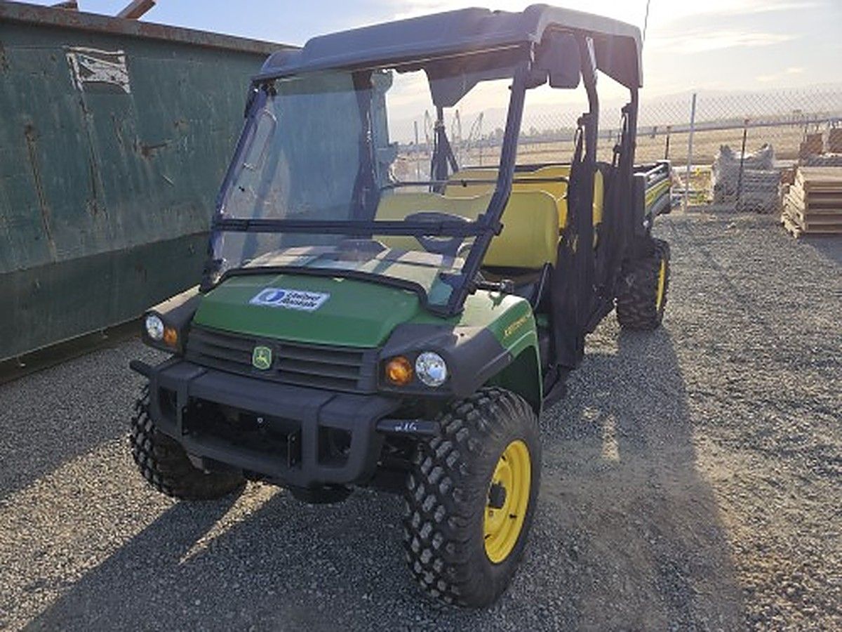 JOHN DEERE XUV855M S4 photo 2