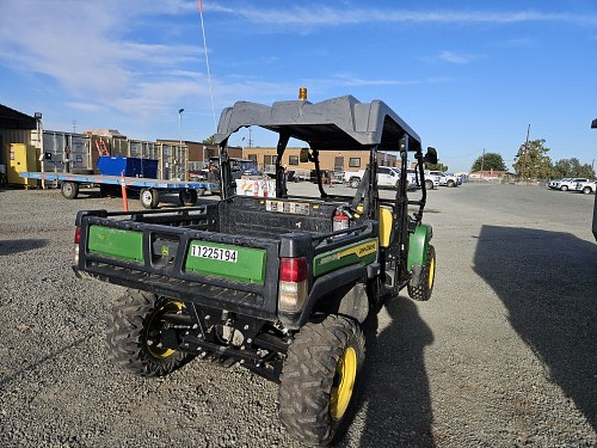 JOHN DEERE XUV855M S4 photo 3