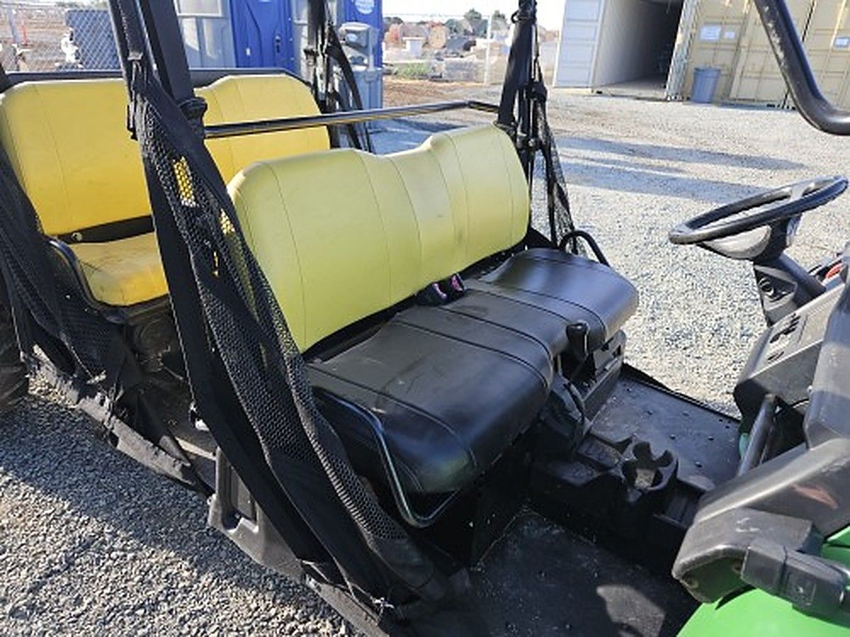 JOHN DEERE XUV855M S4 photo 4