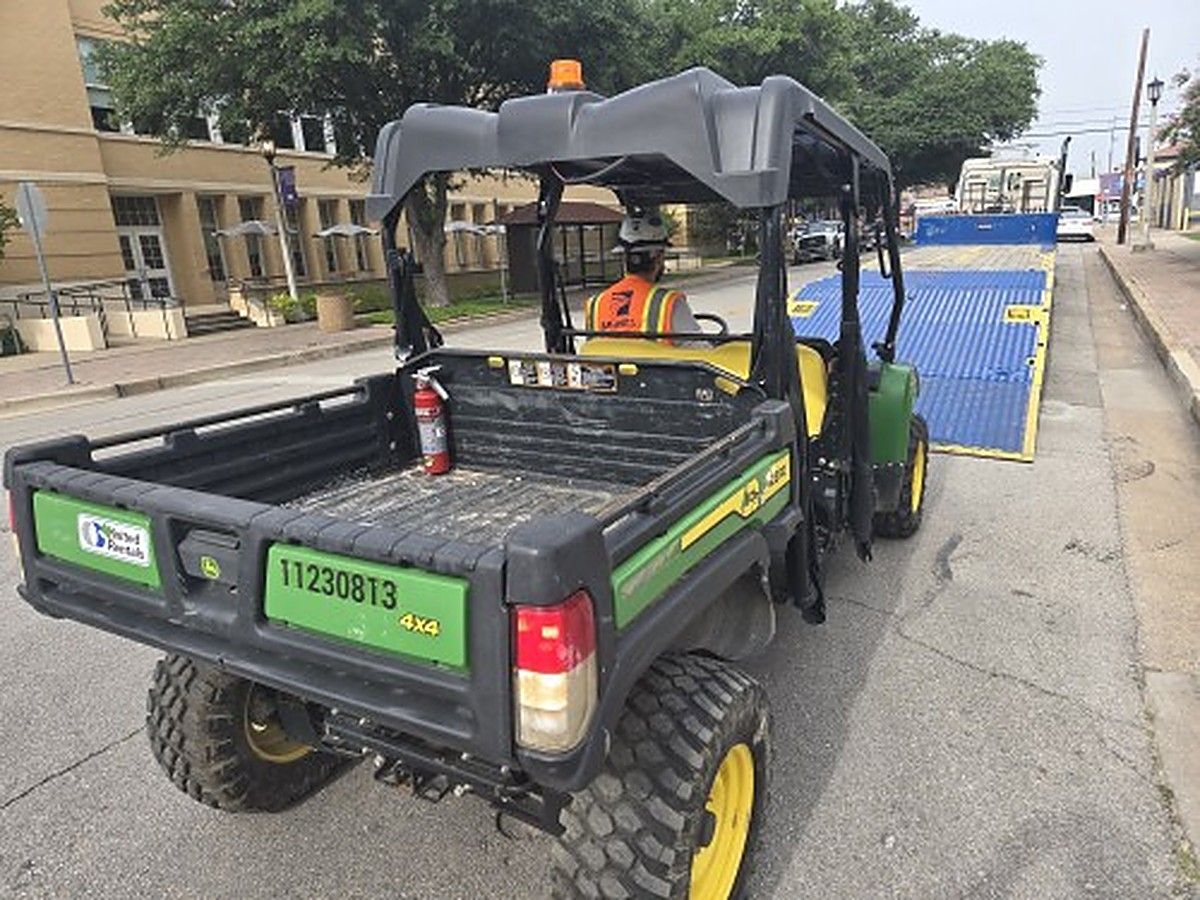 JOHN DEERE XUV855M S4 photo 5
