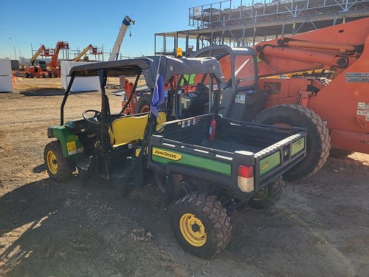 JOHN DEERE XUV855M S4 photo 4