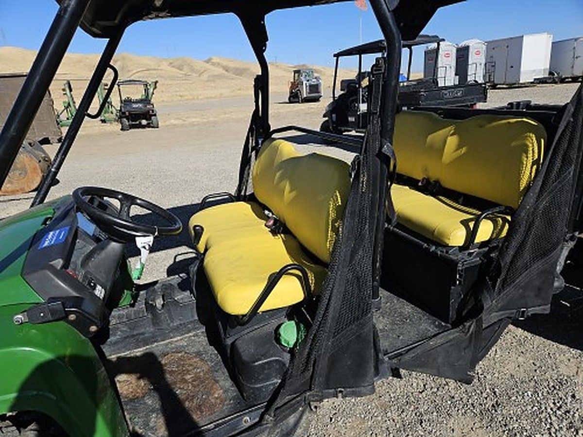 JOHN DEERE XUV855M S4 photo 5
