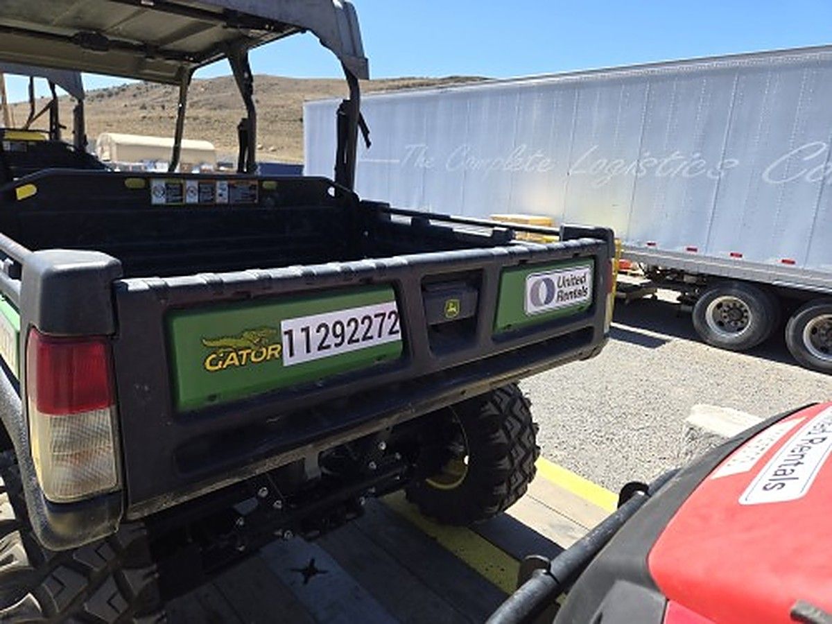 JOHN DEERE XUV855M S4 photo 2