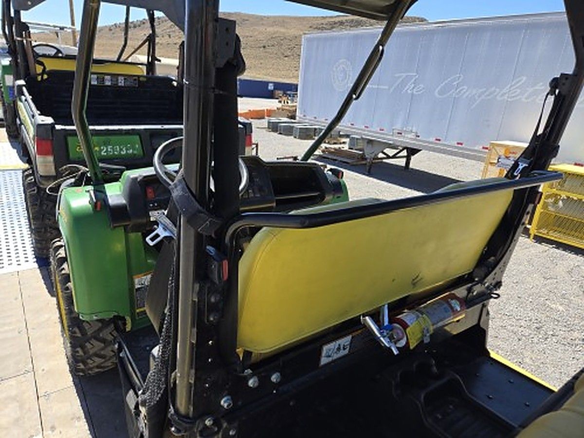 JOHN DEERE XUV855M S4 photo 3