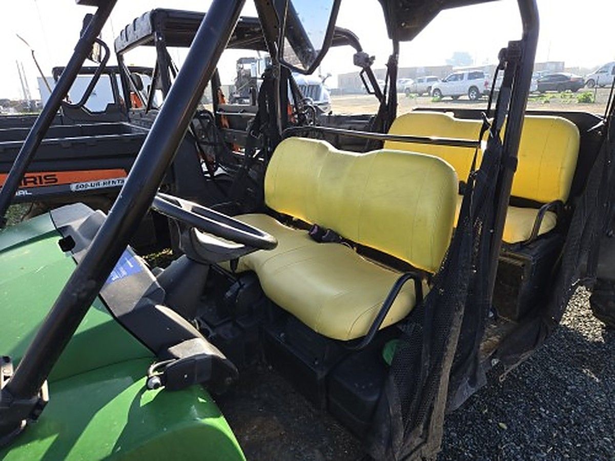 JOHN DEERE XUV855M S4 photo 4