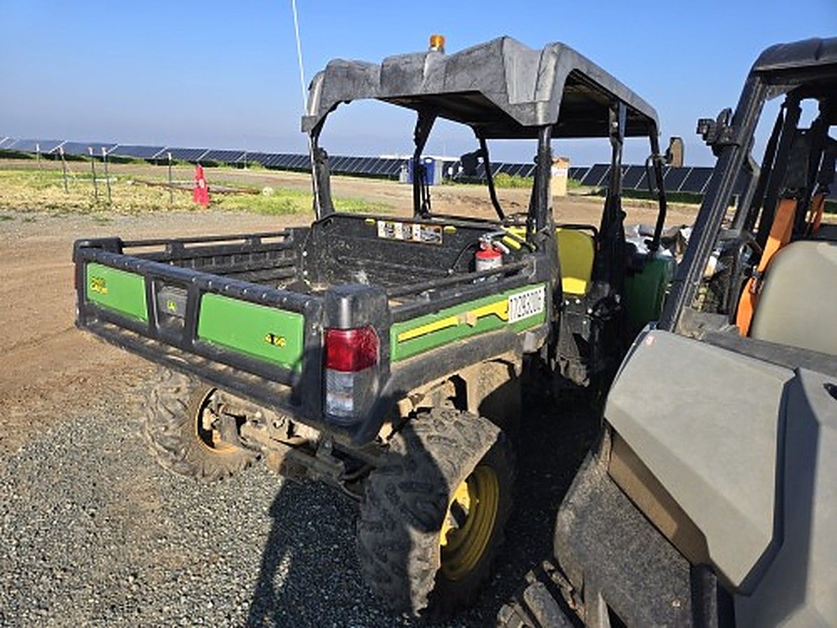 JOHN DEERE XUV855M S4 photo 5