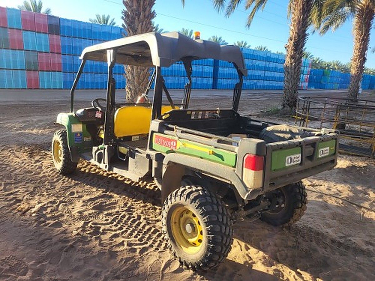 JOHN DEERE XUV855M S4 photo 2