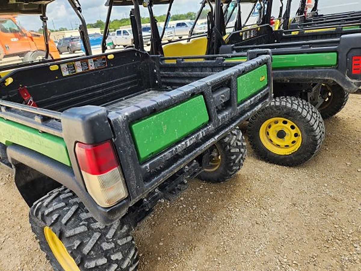 JOHN DEERE XUV855M S4 photo 5