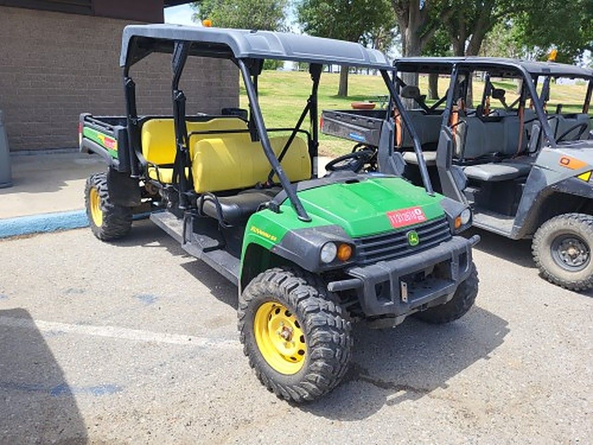 JOHN DEERE XUV855M S4 photo 11