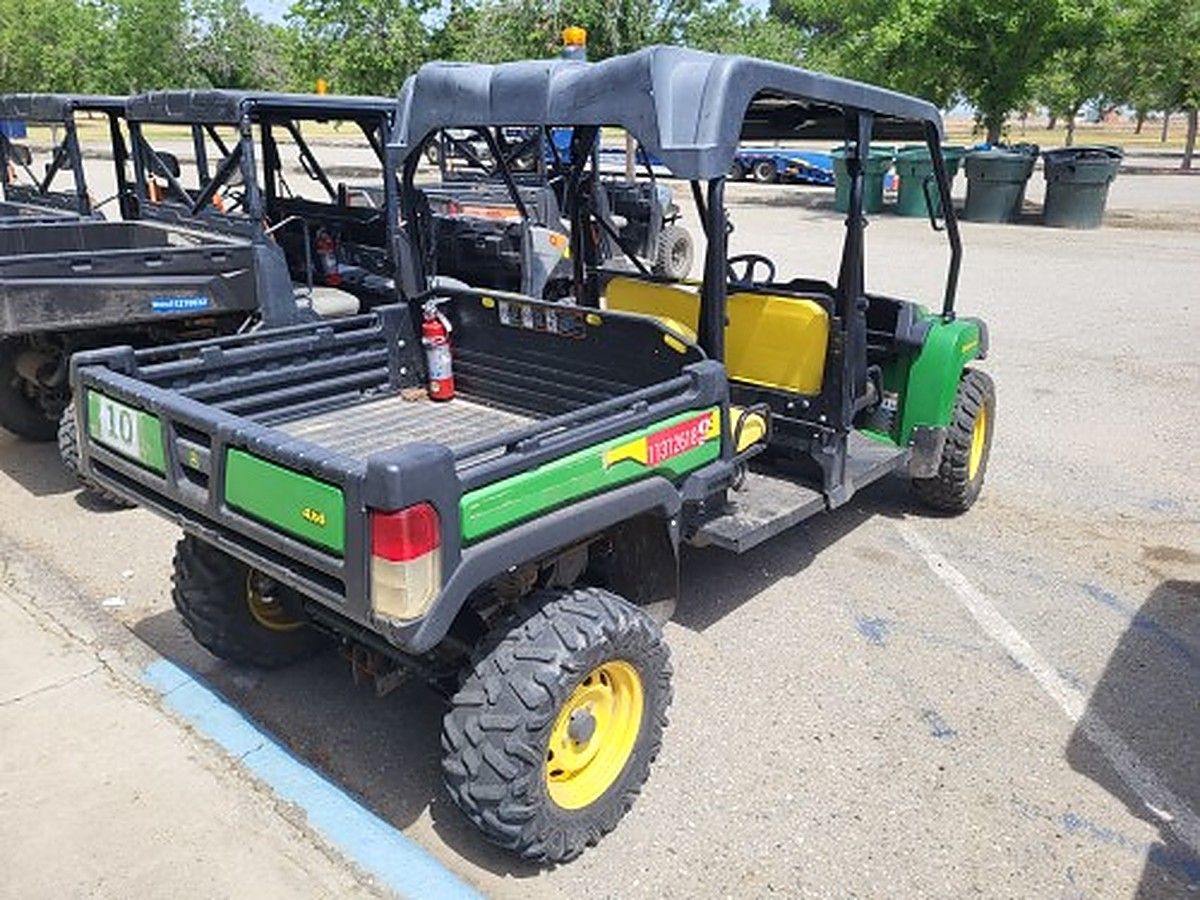 JOHN DEERE XUV855M S4 photo 10