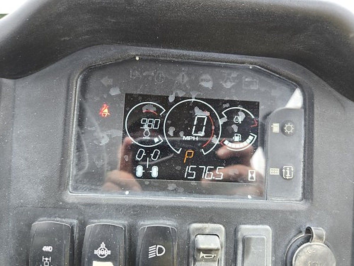 JOHN DEERE XUV855M photo 5