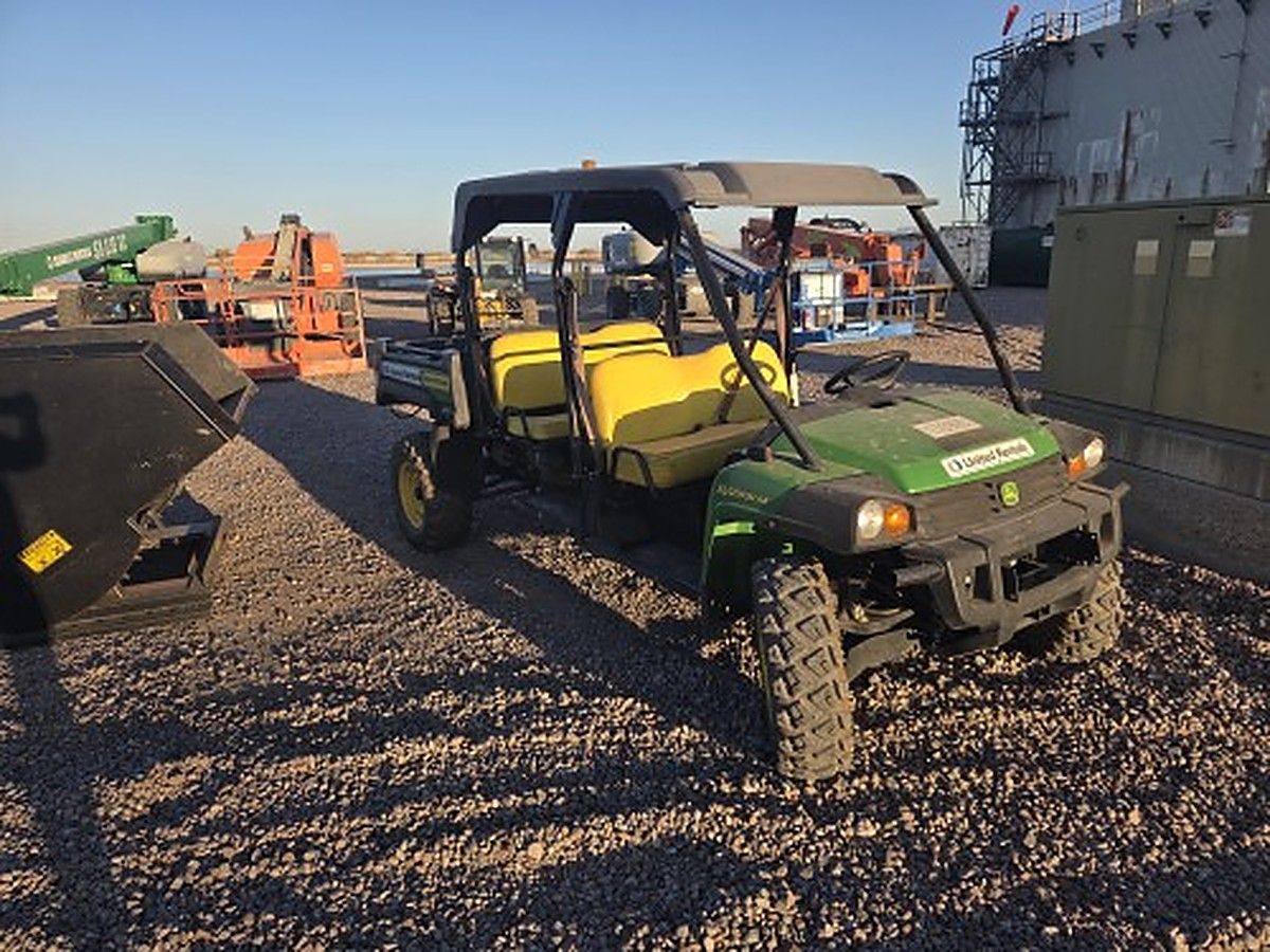JOHN DEERE XUV855M photo 4