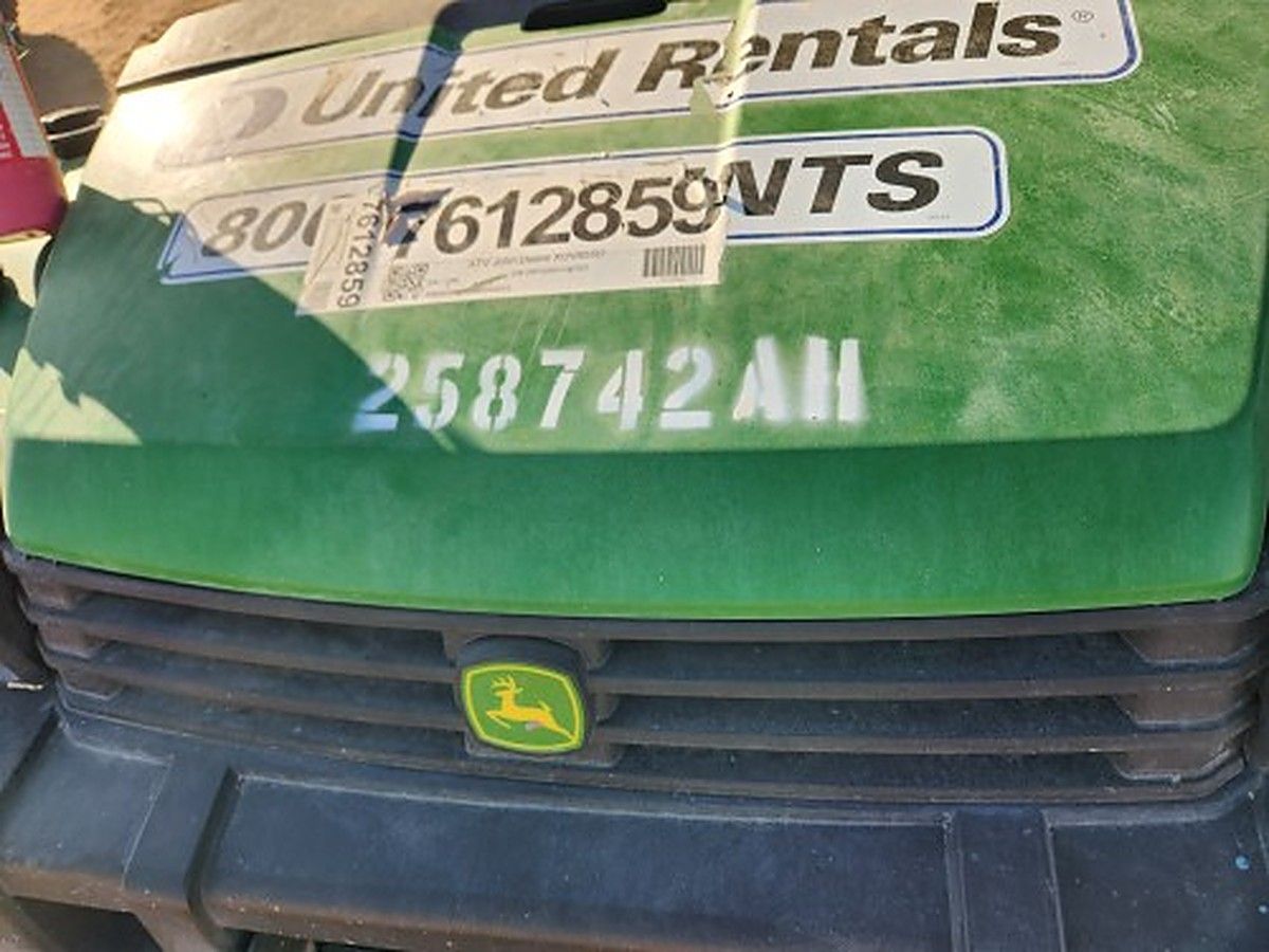 JOHN DEERE XUV855MS4 photo 4