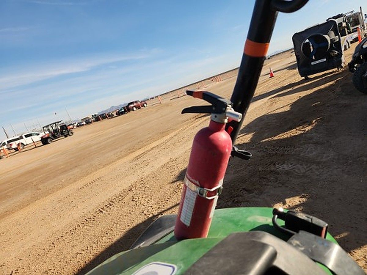 JOHN DEERE XUV855MS4 photo 9