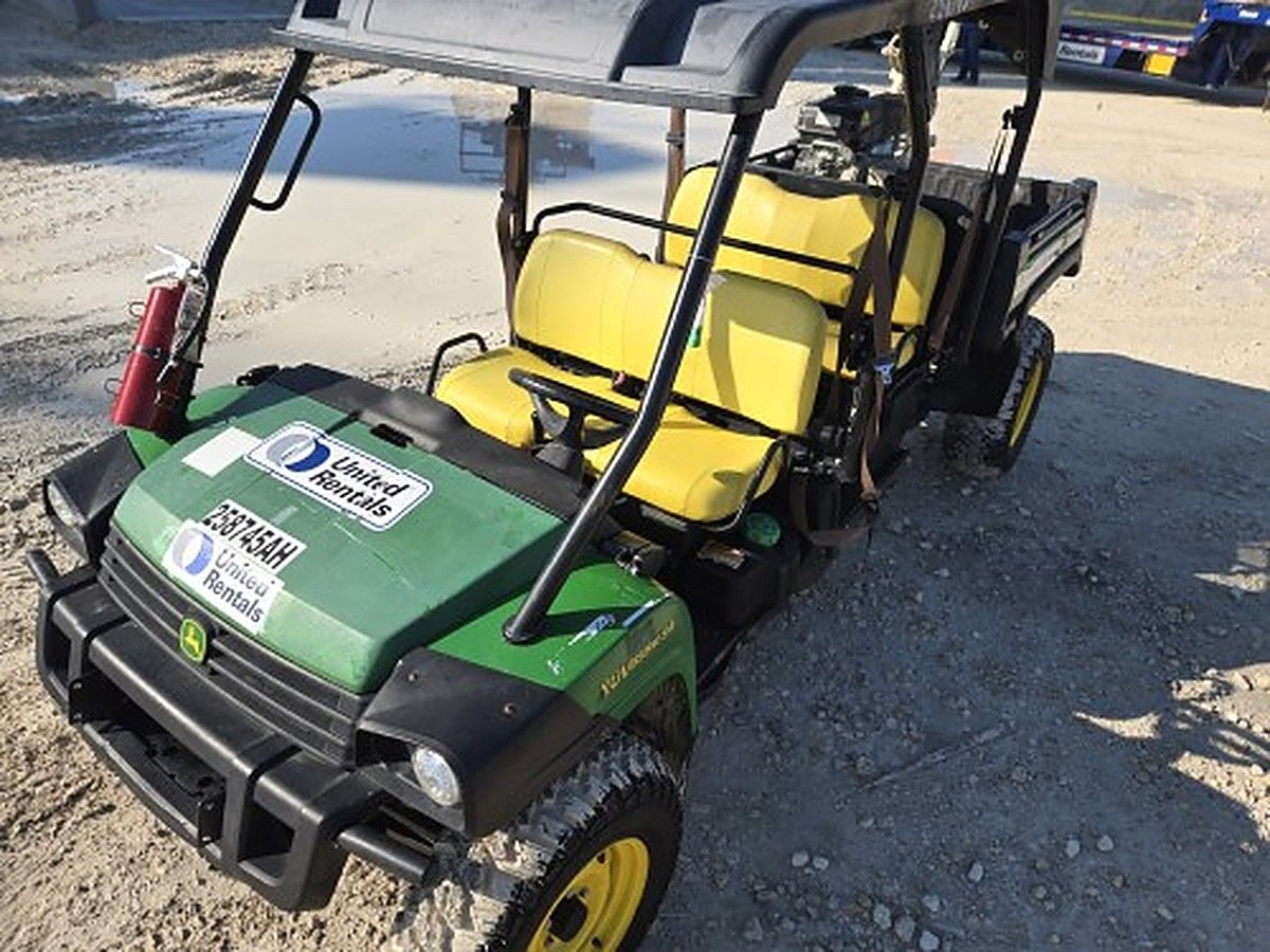 JOHN DEERE XUV855MS4 photo 2