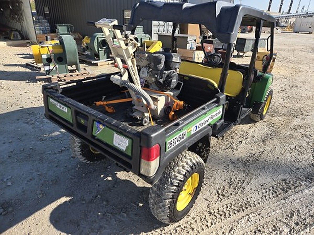 JOHN DEERE XUV855MS4 photo 5