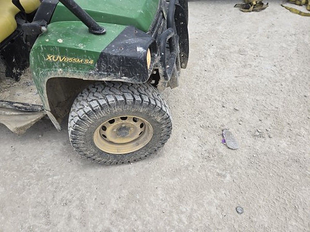 JOHN DEERE XUV855MS4 photo 5