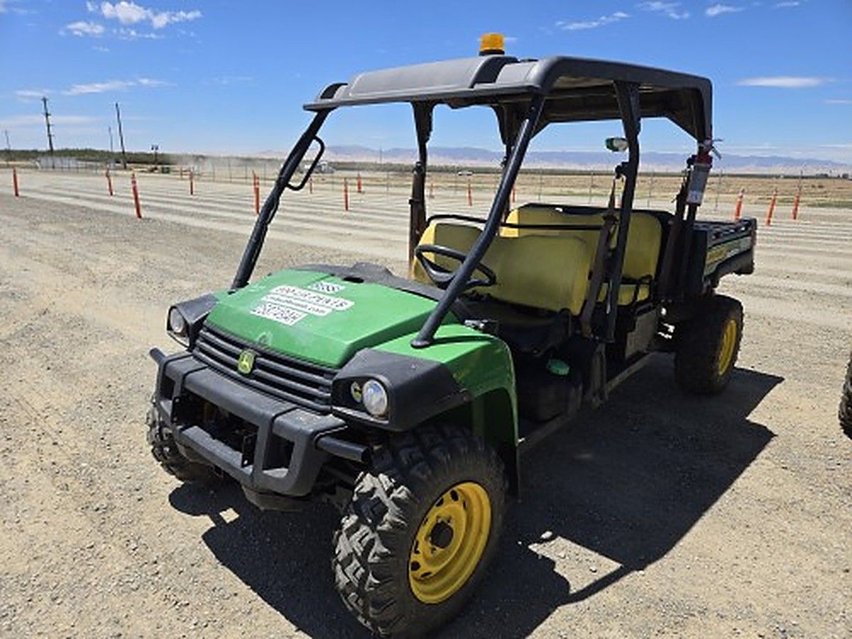 JOHN DEERE XUV855MS4 photo 3