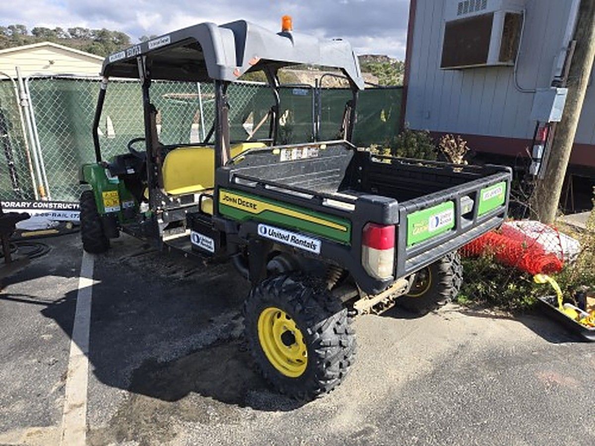 JOHN DEERE XUV855MS4 photo 3