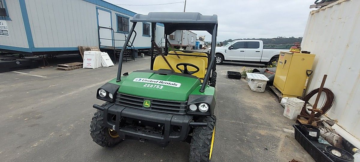 JOHN DEERE XUV855MS4 photo 6
