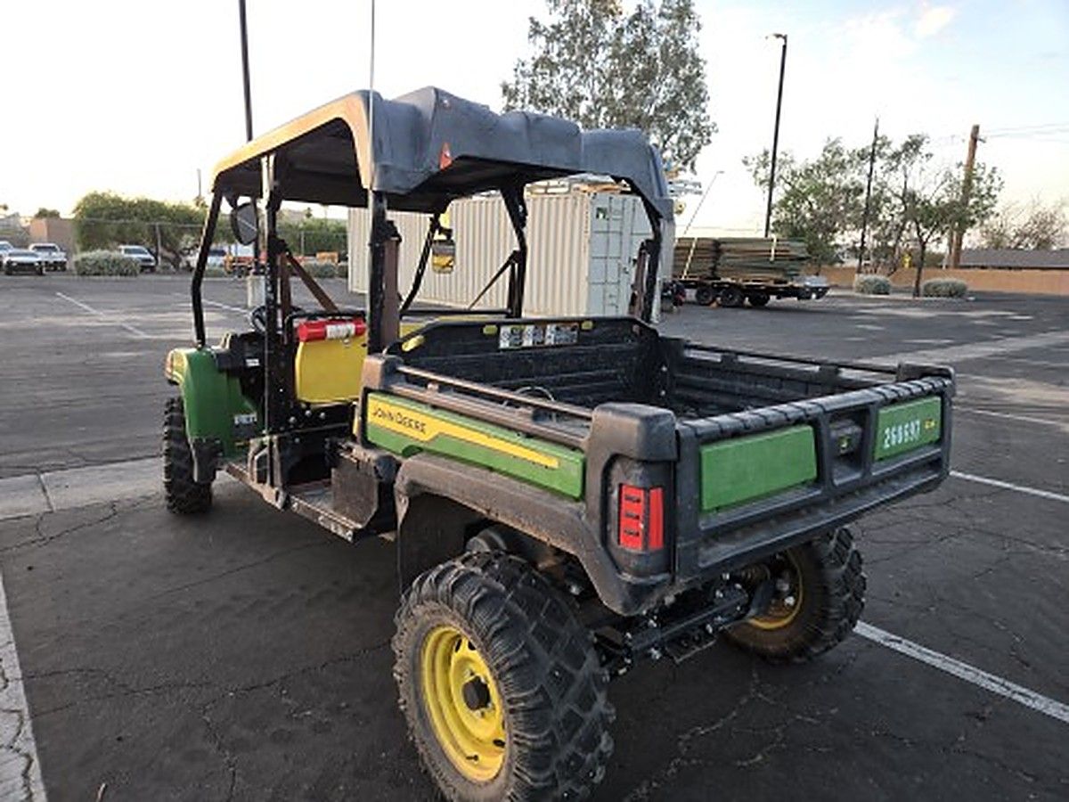 JOHN DEERE XUV855MS4 photo 3