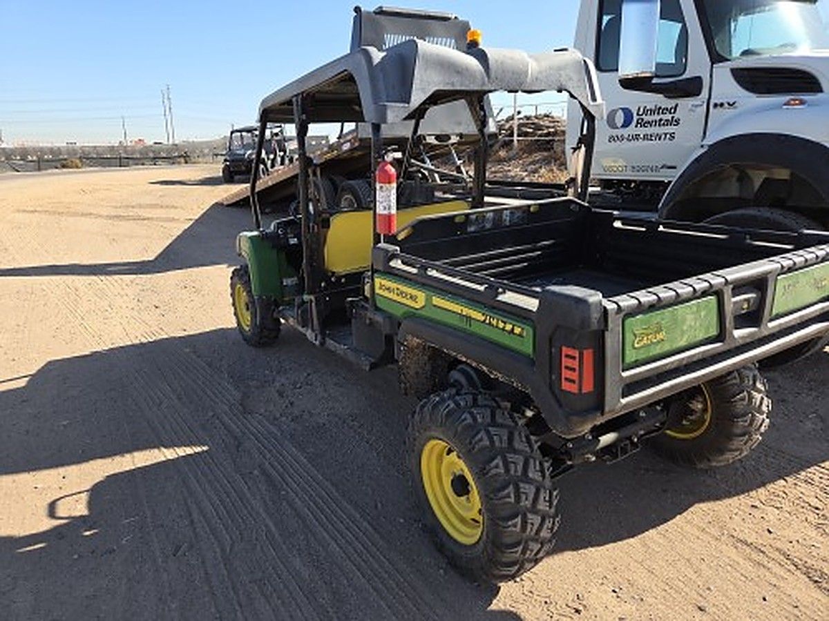 JOHN DEERE XUV855MS4 photo 2