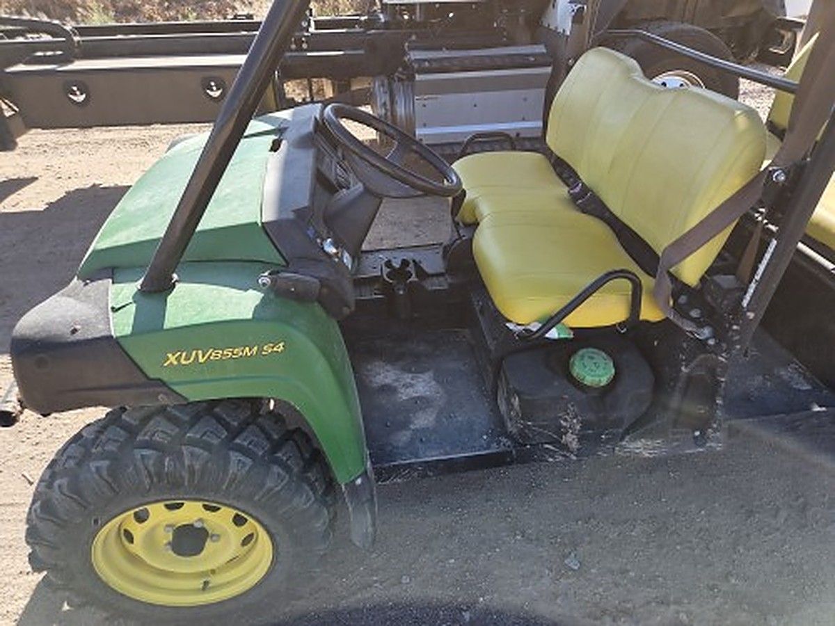 JOHN DEERE XUV855MS4 photo 10
