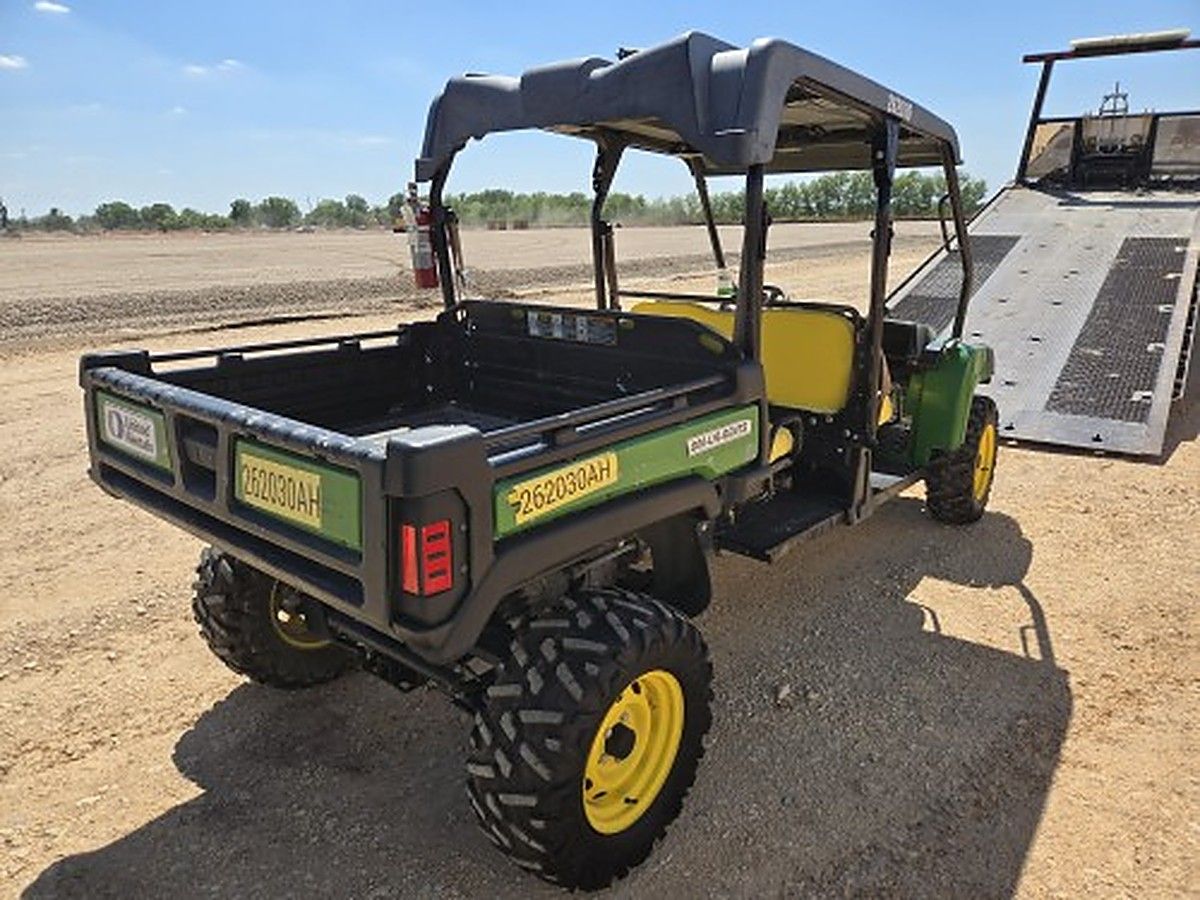 JOHN DEERE XUV855MS4 photo 3