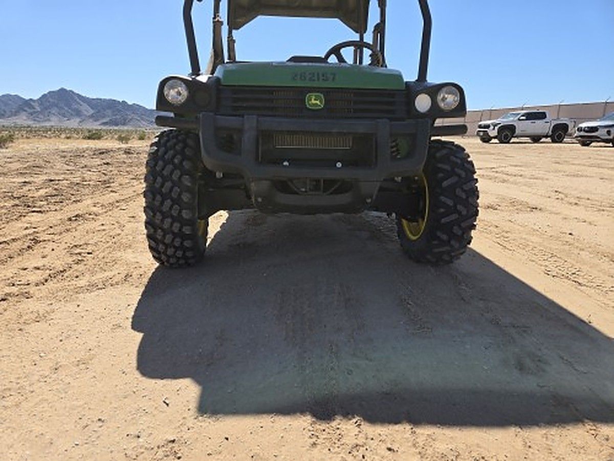 JOHN DEERE XUV855MS4 photo 6