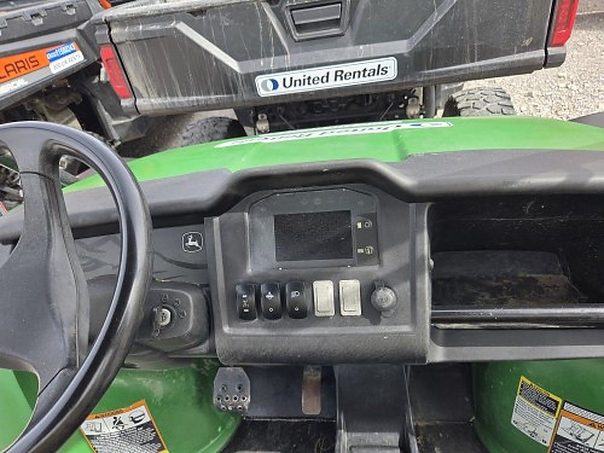 JOHN DEERE XUV855MS4 photo 4