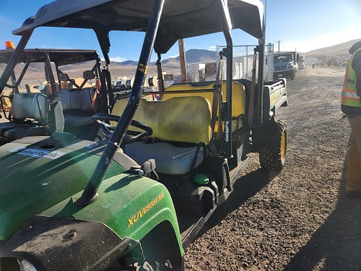 JOHN DEERE XUV855MS4 photo 5