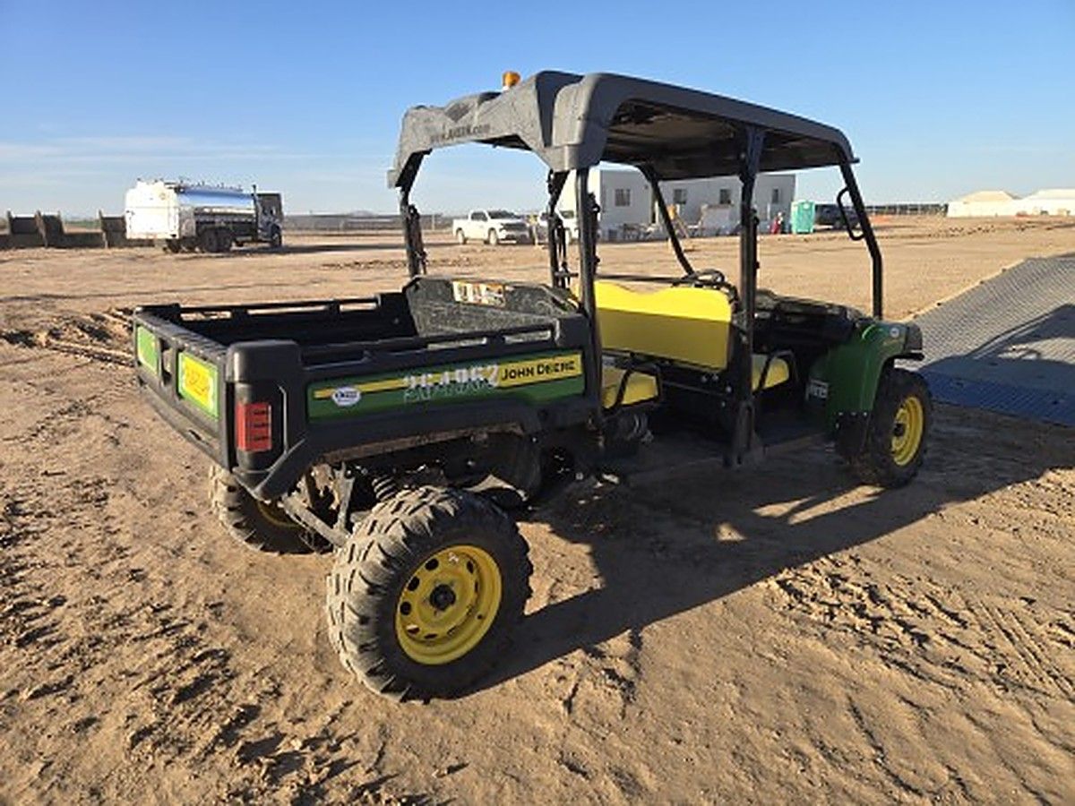 JOHN DEERE XUV855MS4 photo 2