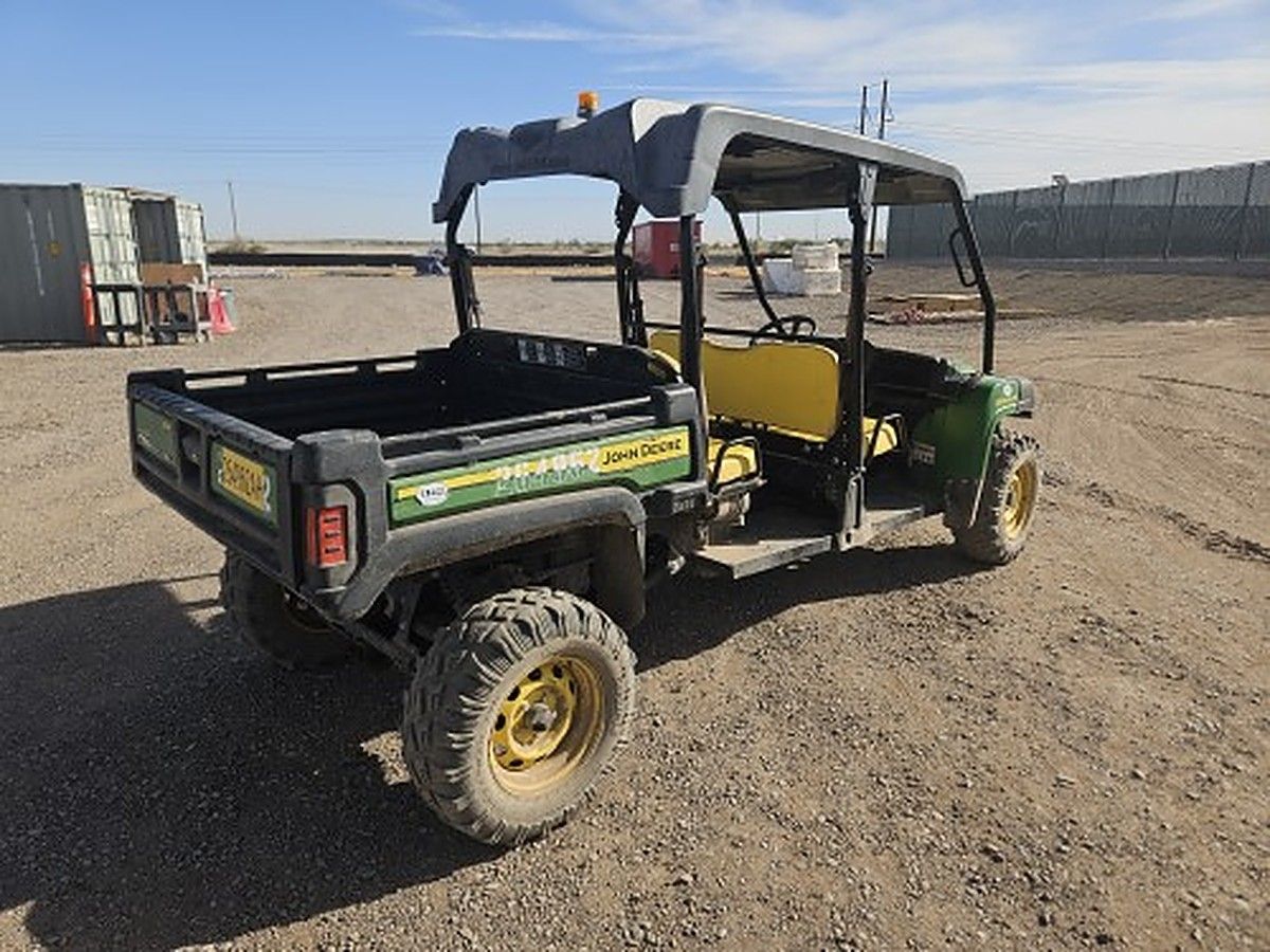 JOHN DEERE XUV855MS4 photo 6