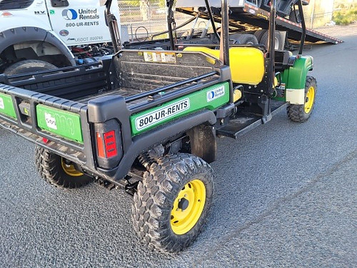 JOHN DEERE XUV855MS4 photo 6