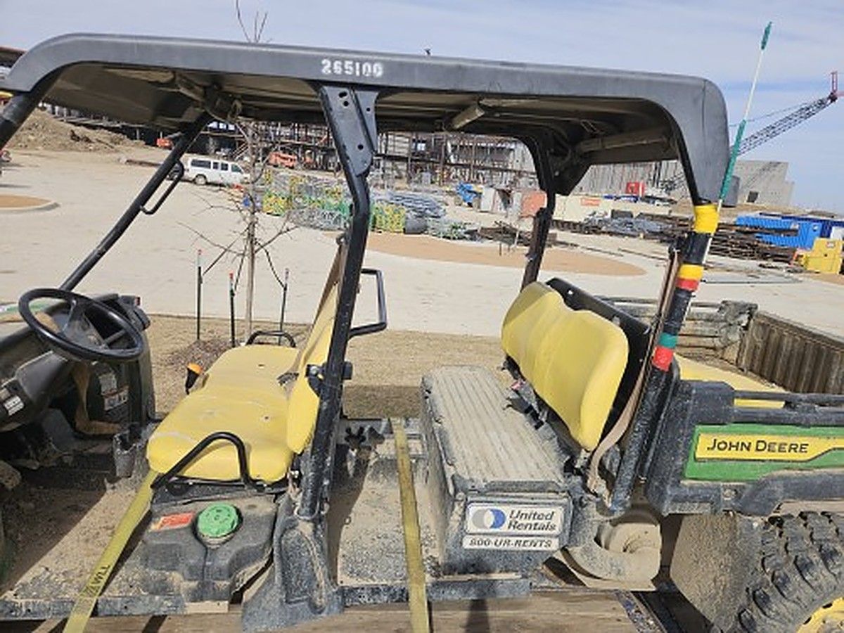 JOHN DEERE XUV855MS4 photo 5