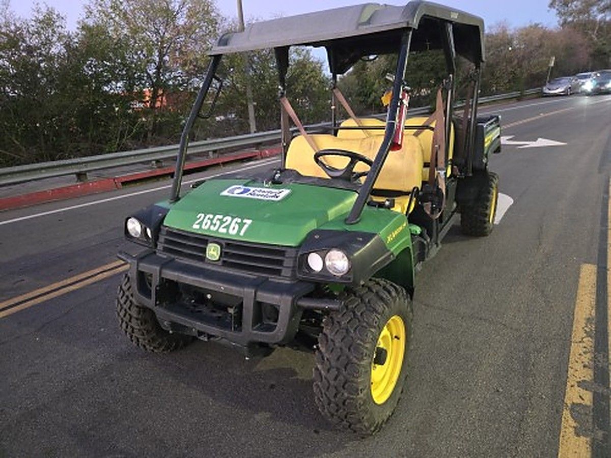 JOHN DEERE XUV855MS4 photo 5