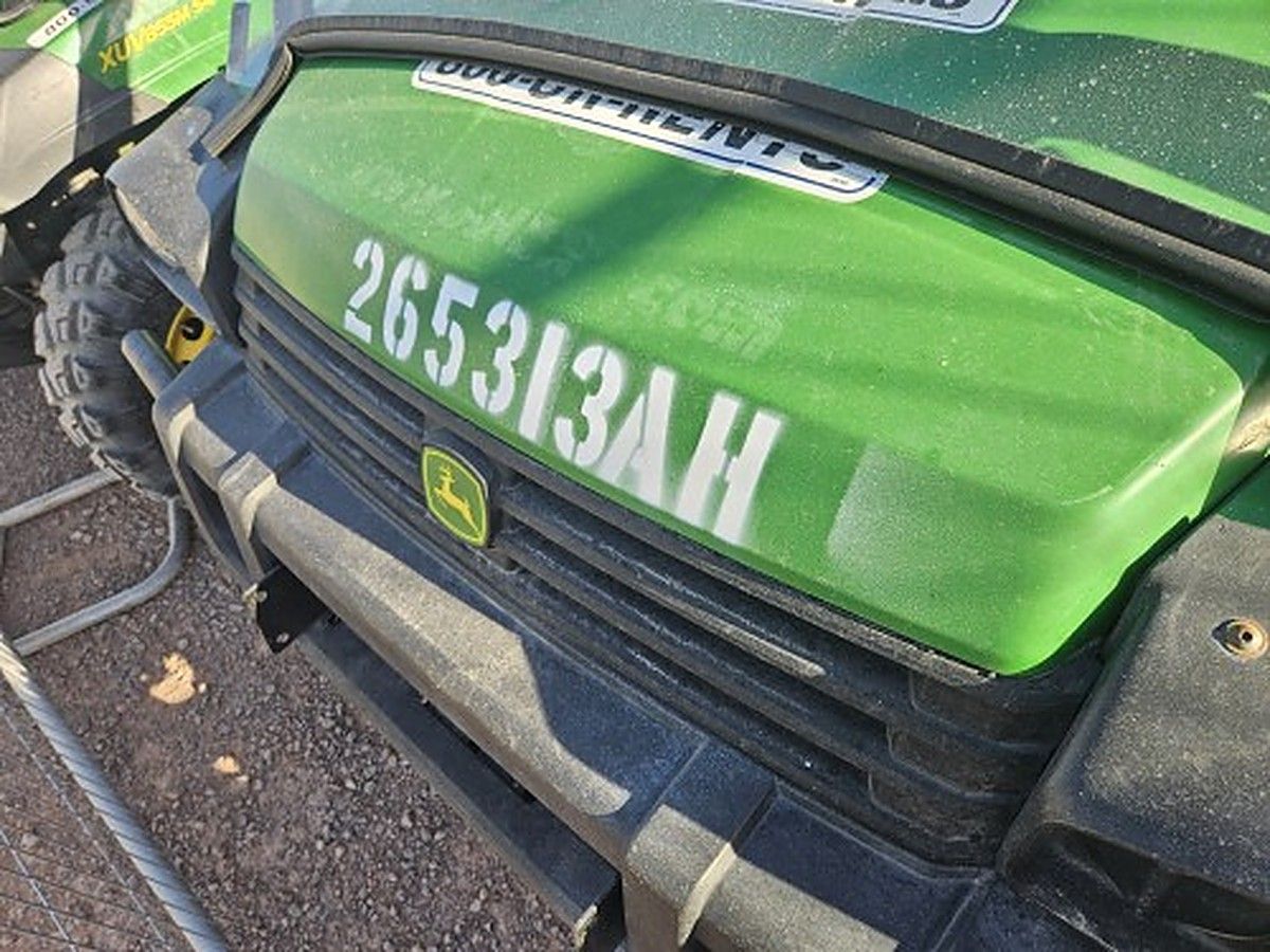 JOHN DEERE XUV855MS4 photo 5