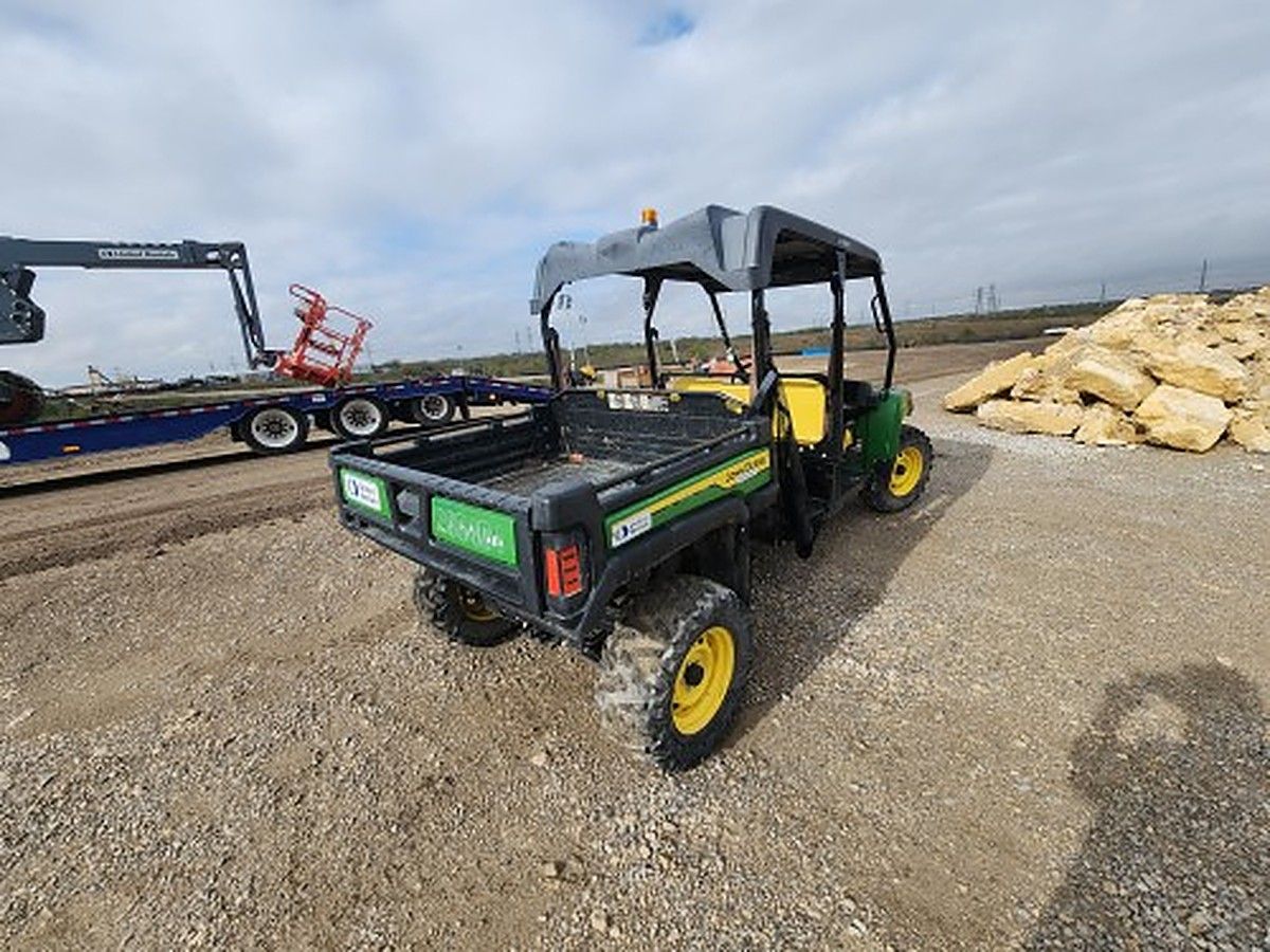 JOHN DEERE XUV855MS4 photo 4