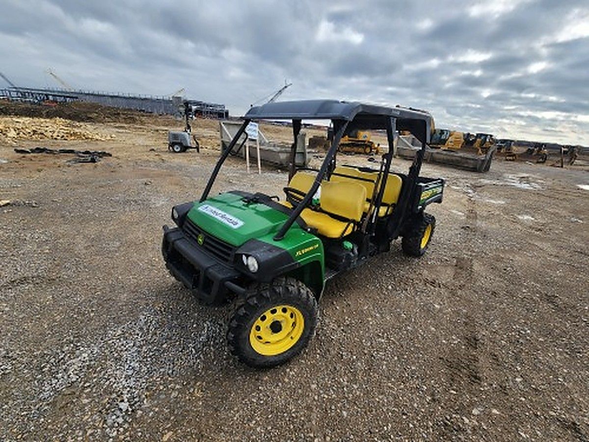 JOHN DEERE XUV855MS4 photo 7
