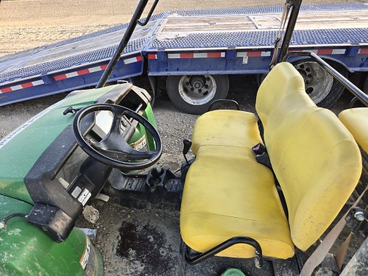 JOHN DEERE XUV855MS4 photo 9