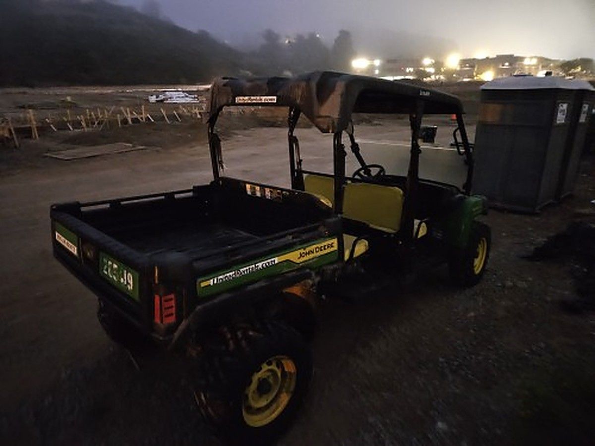 JOHN DEERE XUV855MS4 photo 8