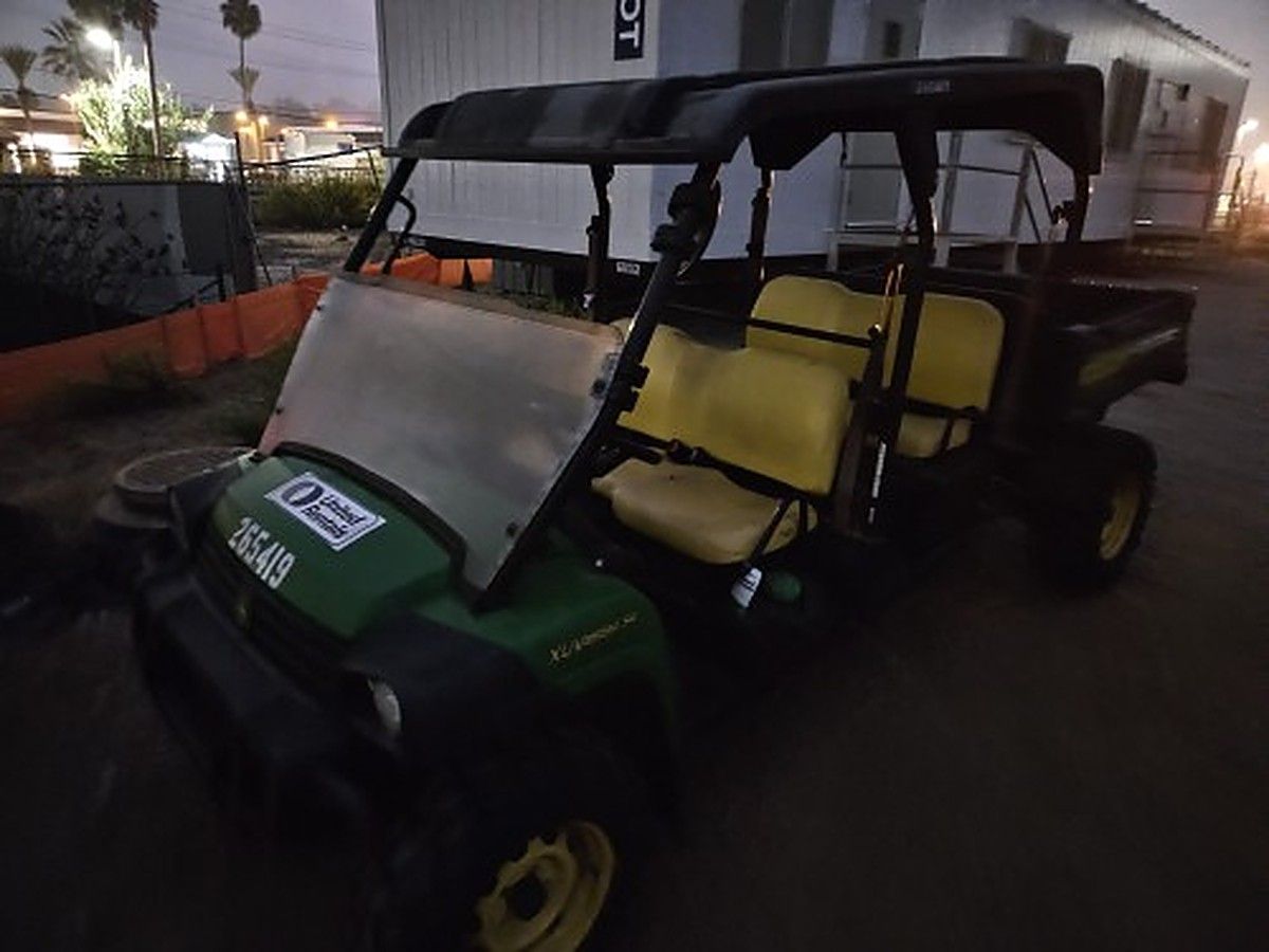 JOHN DEERE XUV855MS4 photo 9