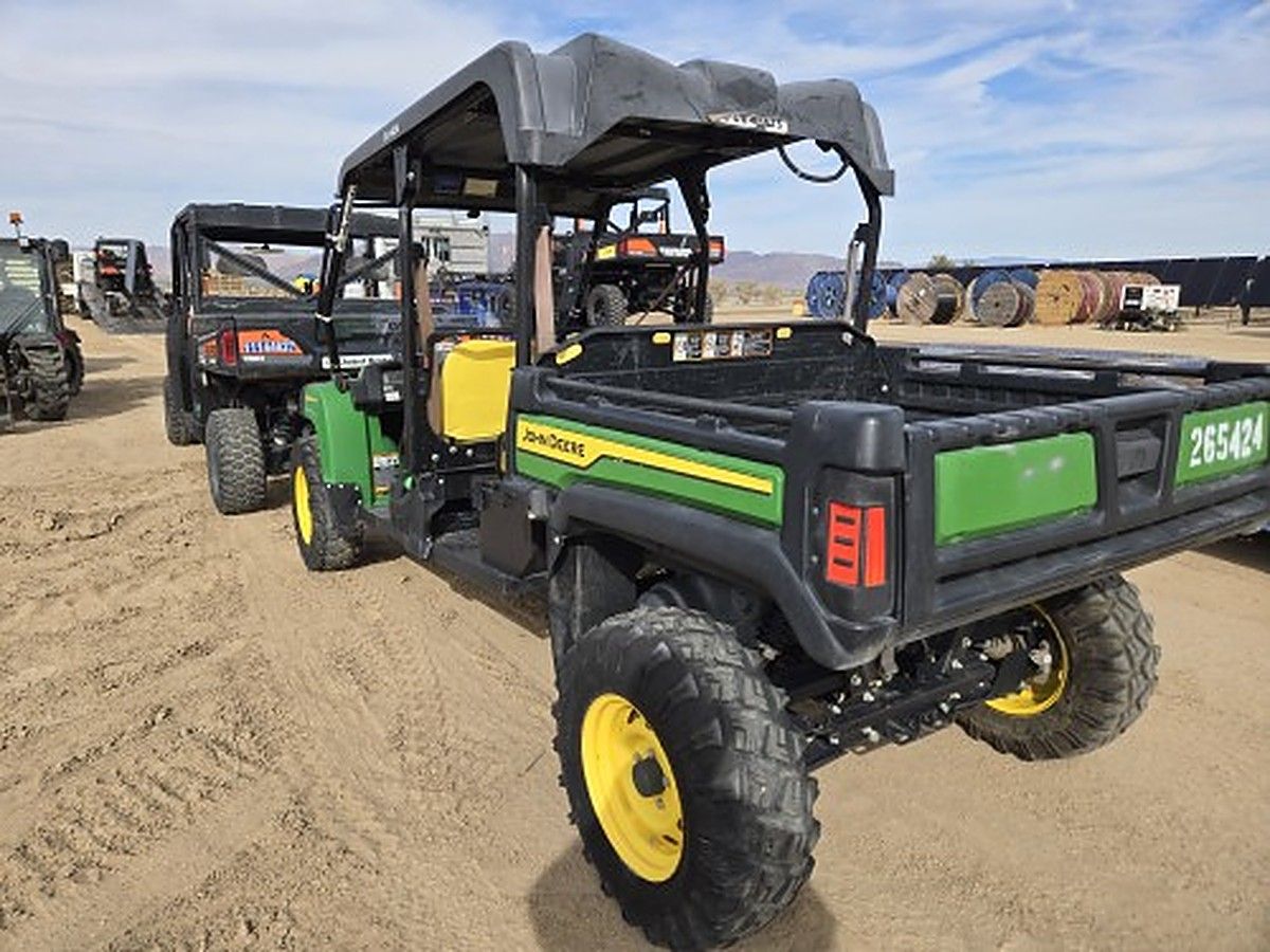 JOHN DEERE XUV855MS4 photo 3