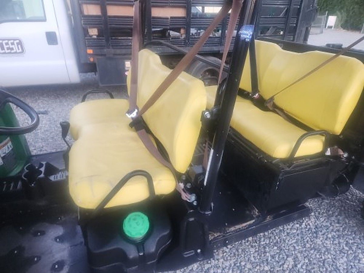 JOHN DEERE XUV855MS4 photo 11