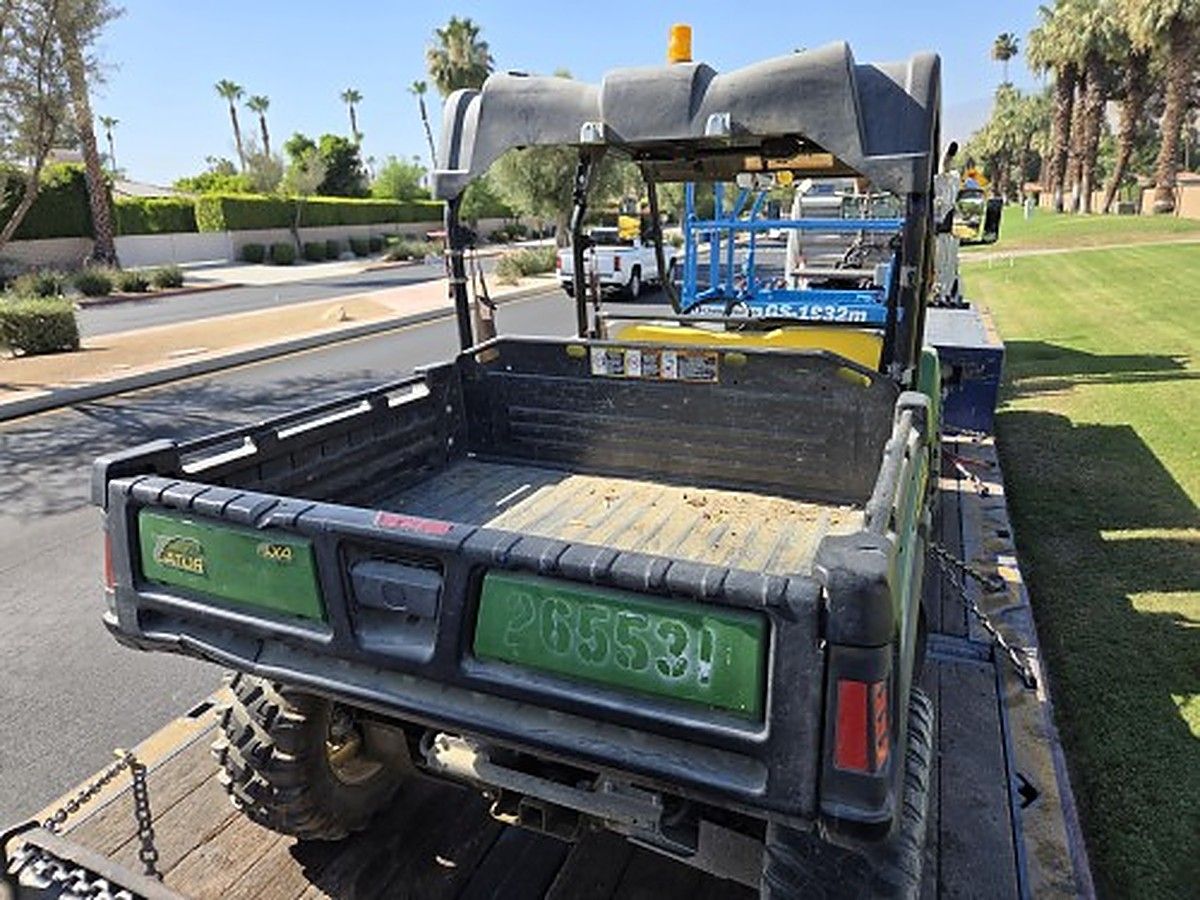 JOHN DEERE XUV855MS4 photo 7