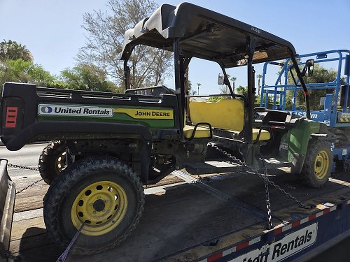 JOHN DEERE XUV855MS4 photo 9
